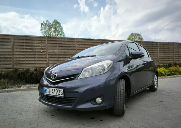 samochody osobowe Toyota Yaris cena 23500 przebieg: 203846, rok produkcji 2012 z Otwock